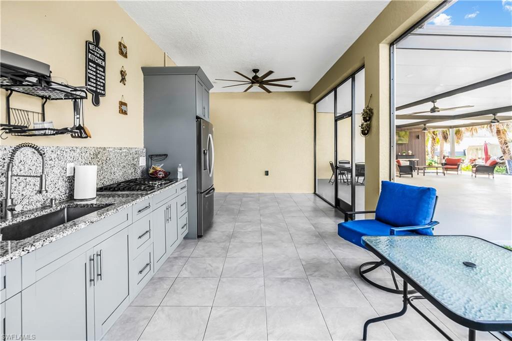 Outdoor kitchen