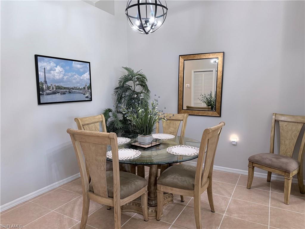 Dining area or use this area for an office or pull out sofa.