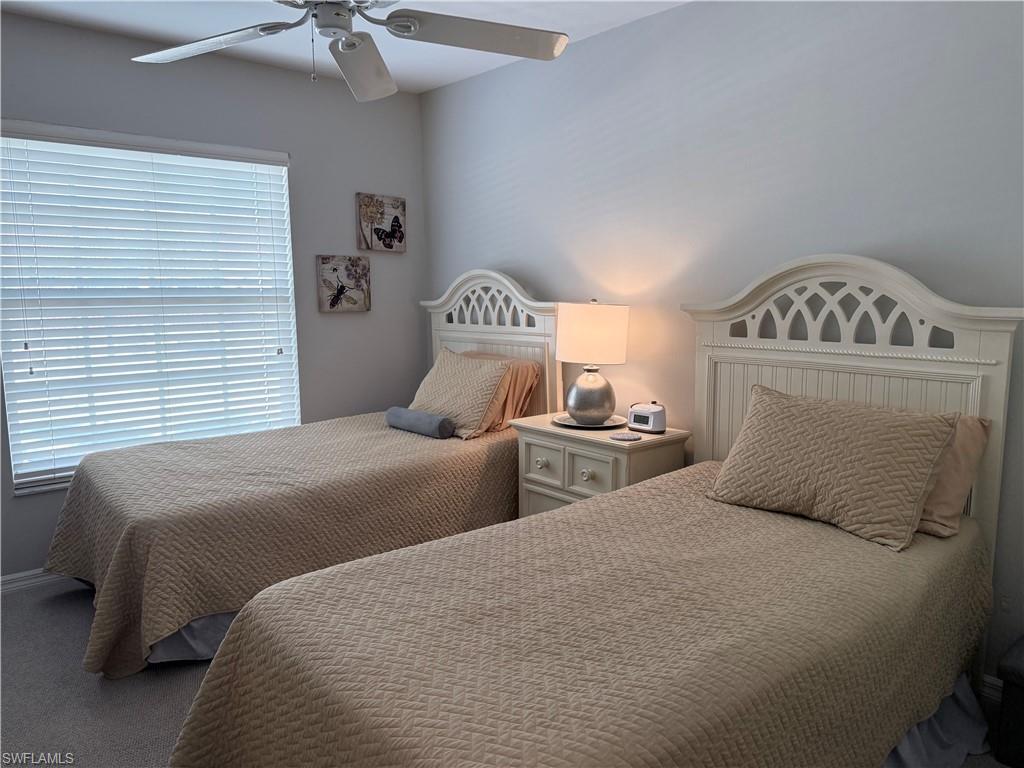 Guest bedroom offering twin beds.