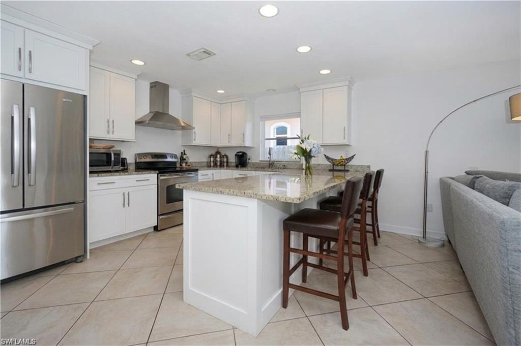 768 96th AVE N photo 9