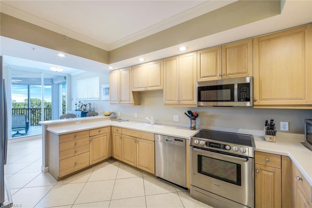 325 Dunes BLVD 406 photo 6
