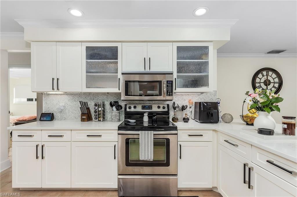 2950 Coach House LN photo 20