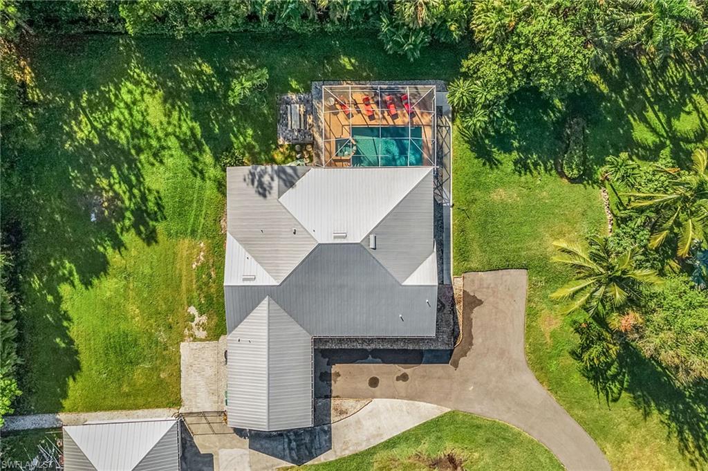 2950 Coach House LN photo 34