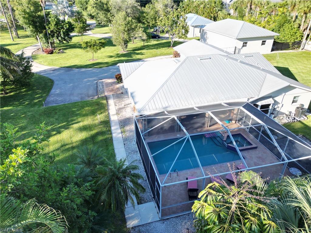 2950 Coach House LN photo 37