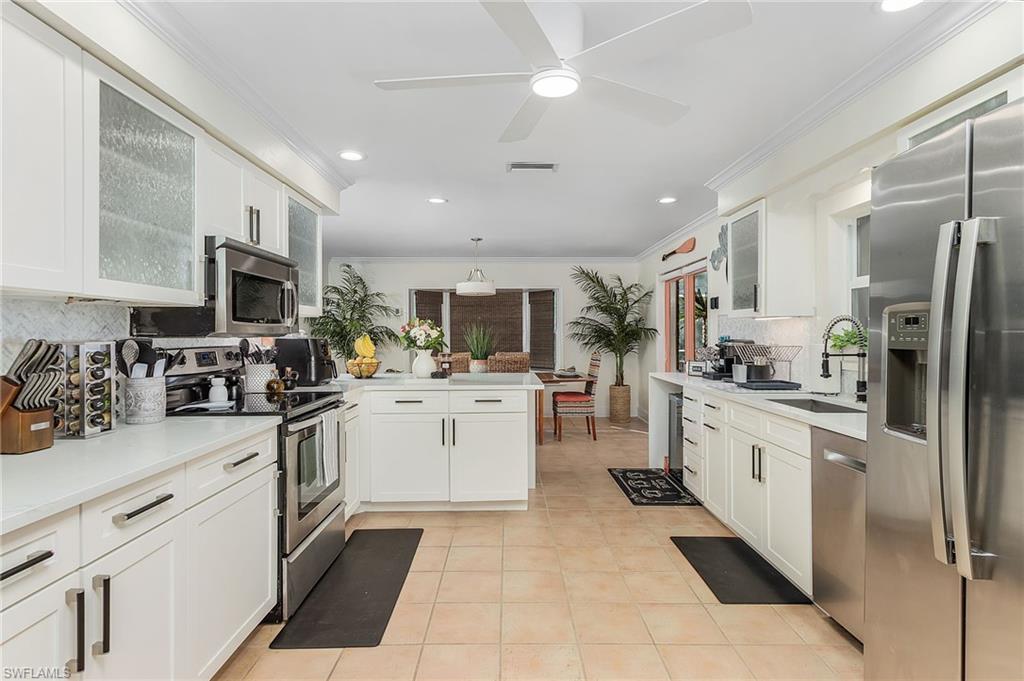 2950 Coach House LN photo 19