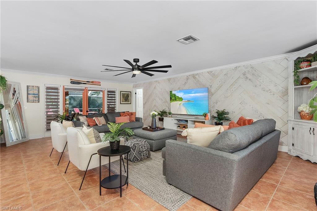 2950 Coach House LN photo 8