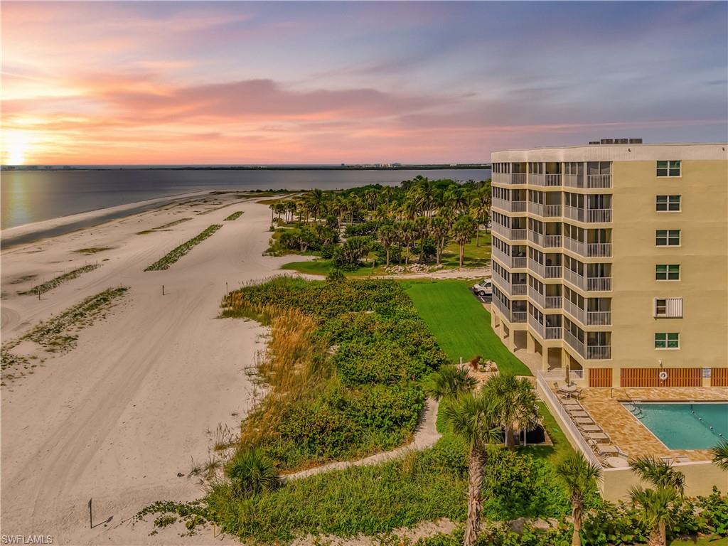 100 Estero BLVD 332 photo 23