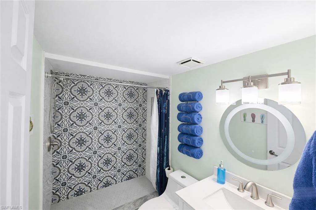 100 Estero BLVD 332 photo 9