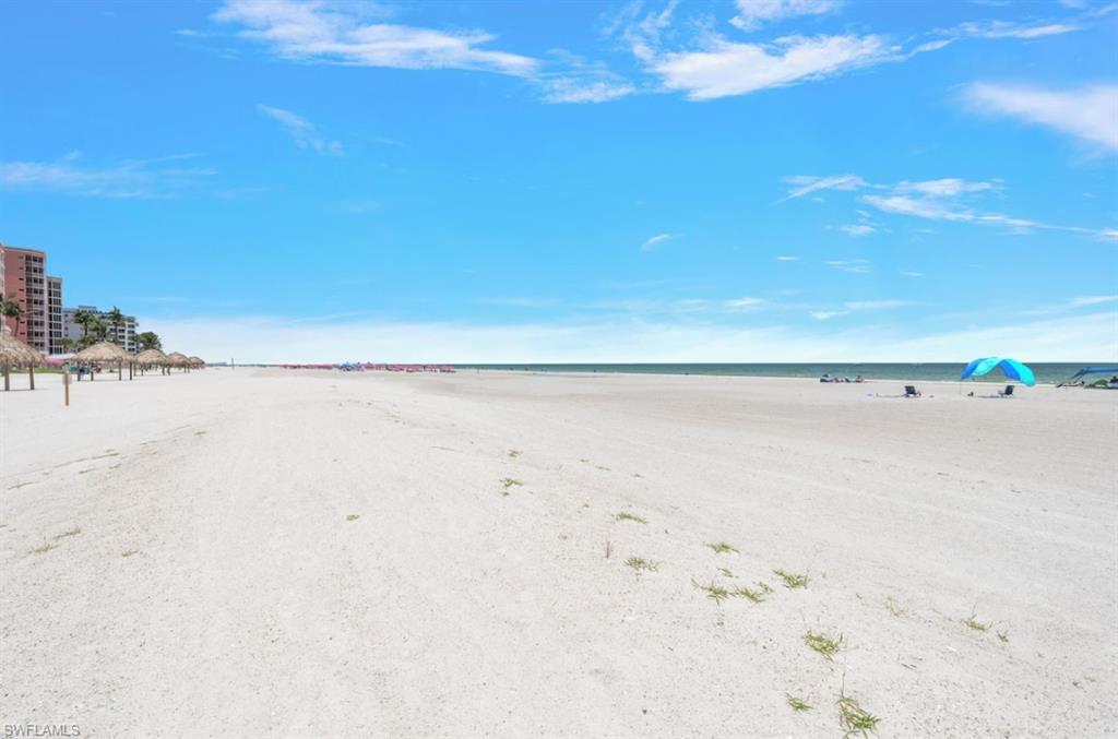 100 Estero BLVD 332 photo 24