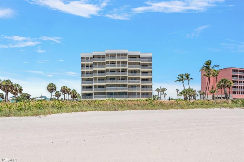 100 Estero BLVD 332 photo 19