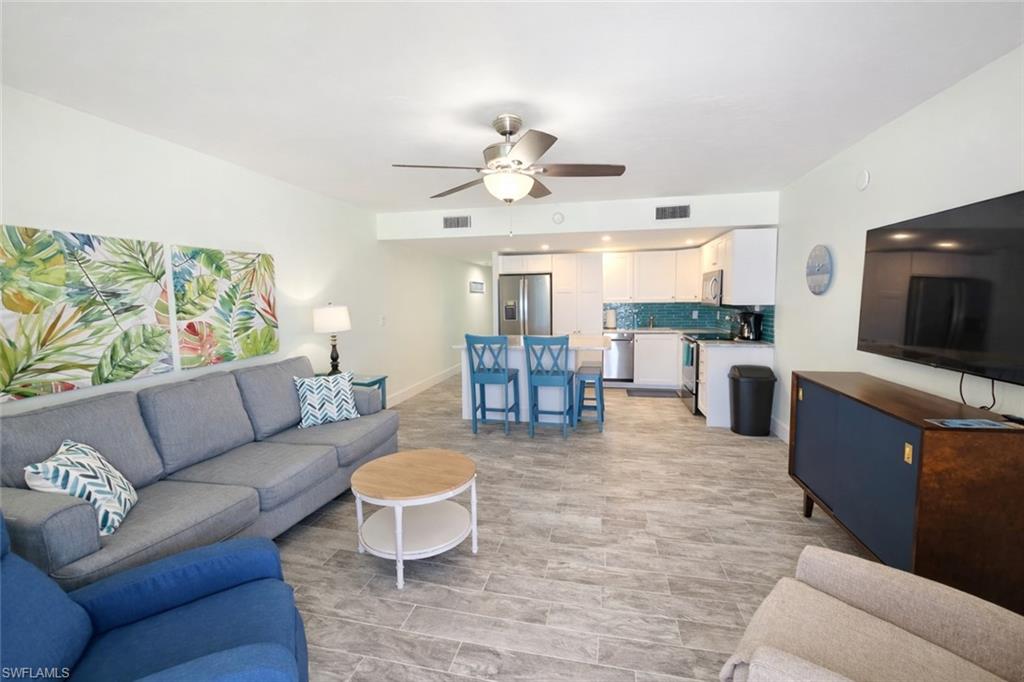 100 Estero BLVD 332 photo 8
