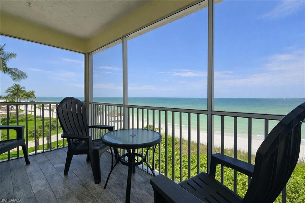 100 Estero BLVD 332 photo 25