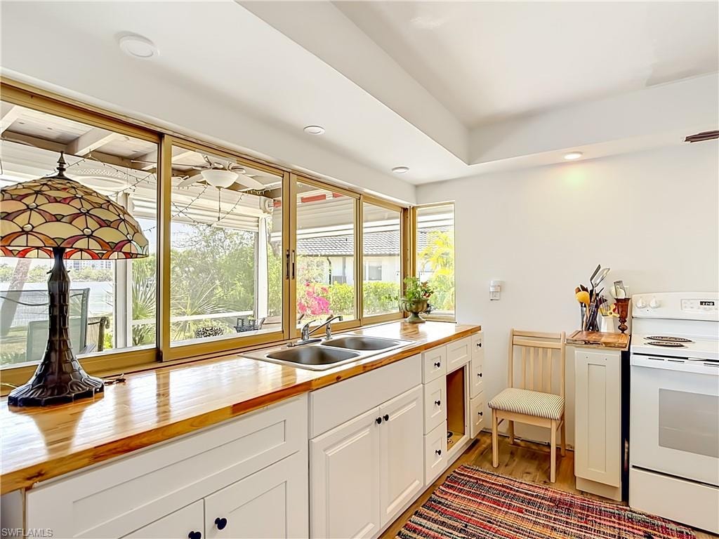 7861 Buccaneer DR photo 15