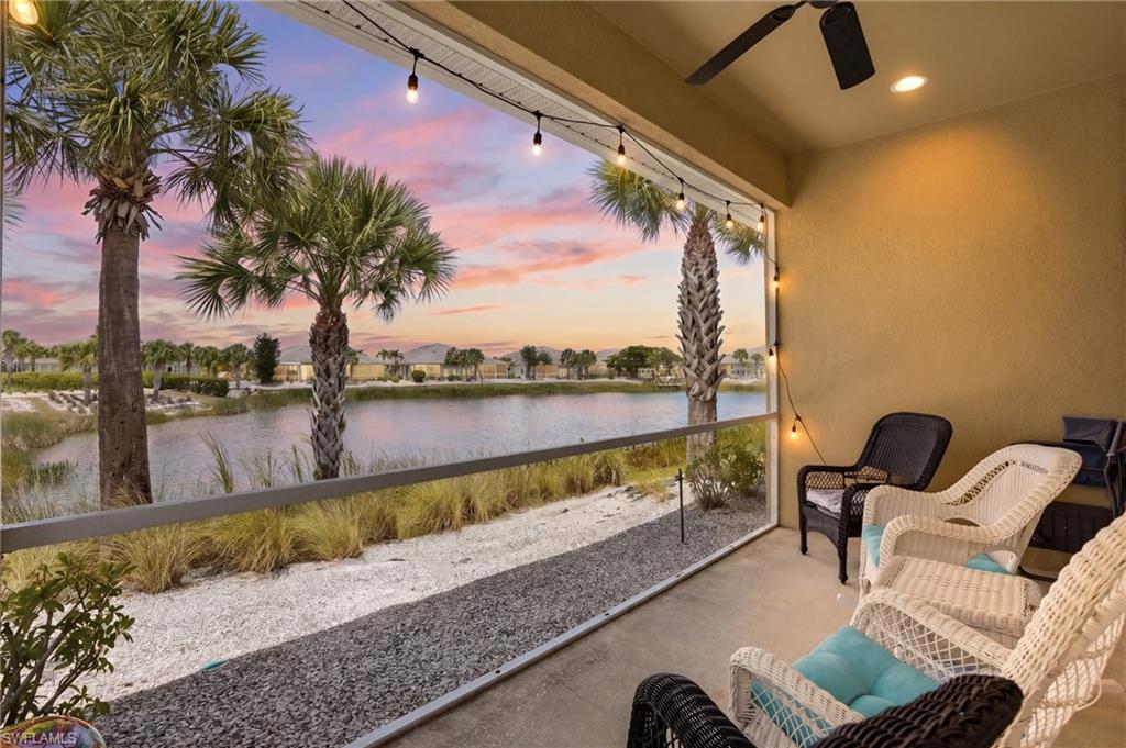 Screened patio featuring a ceiling fan, recessed lighting, and string lights