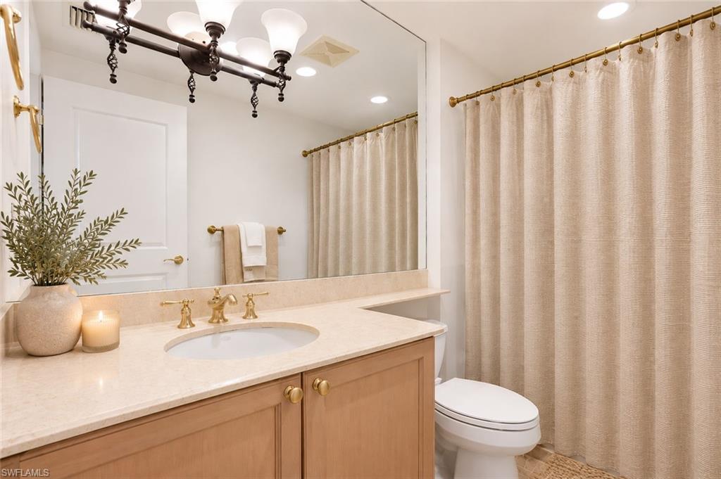 Ensuite bathroom.