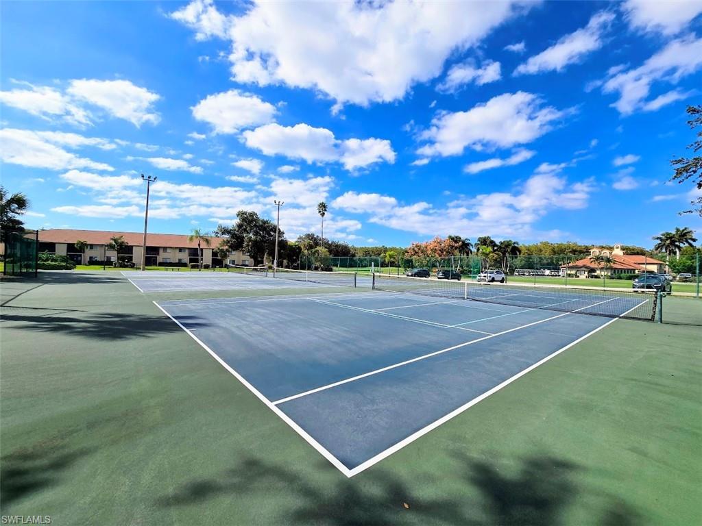 Tennis/Pickleball Courts