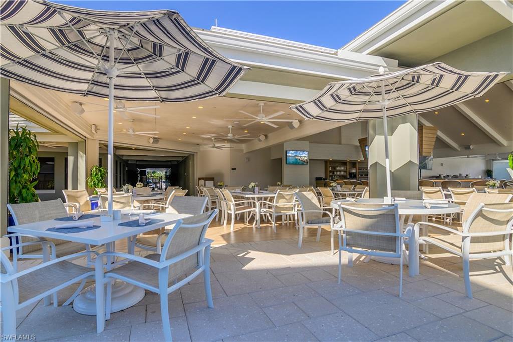 Highland Woods Pool Dining