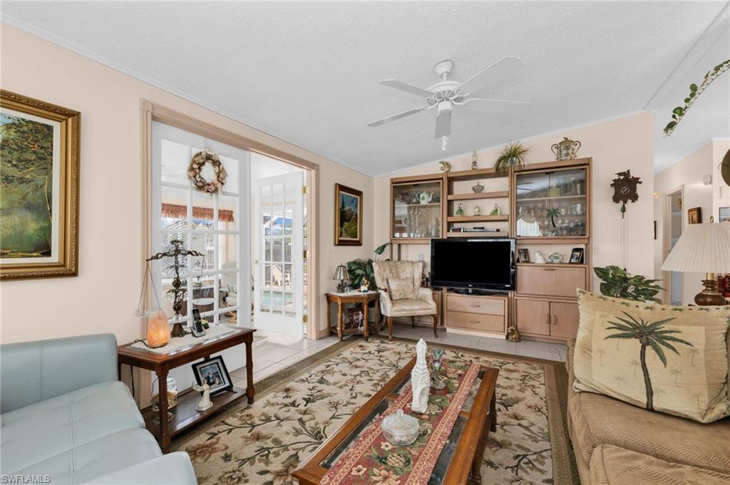 29180 Crawford AVE photo 24