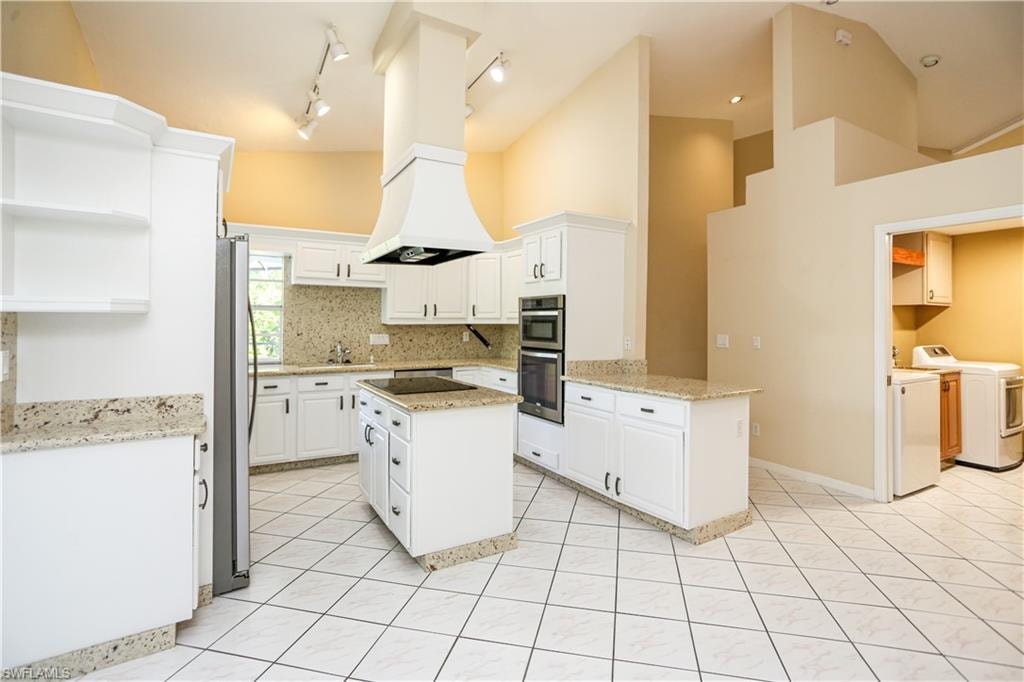 1040 Moon Lake DR photo 11