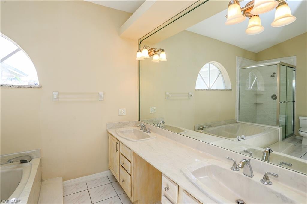 1040 Moon Lake DR photo 21