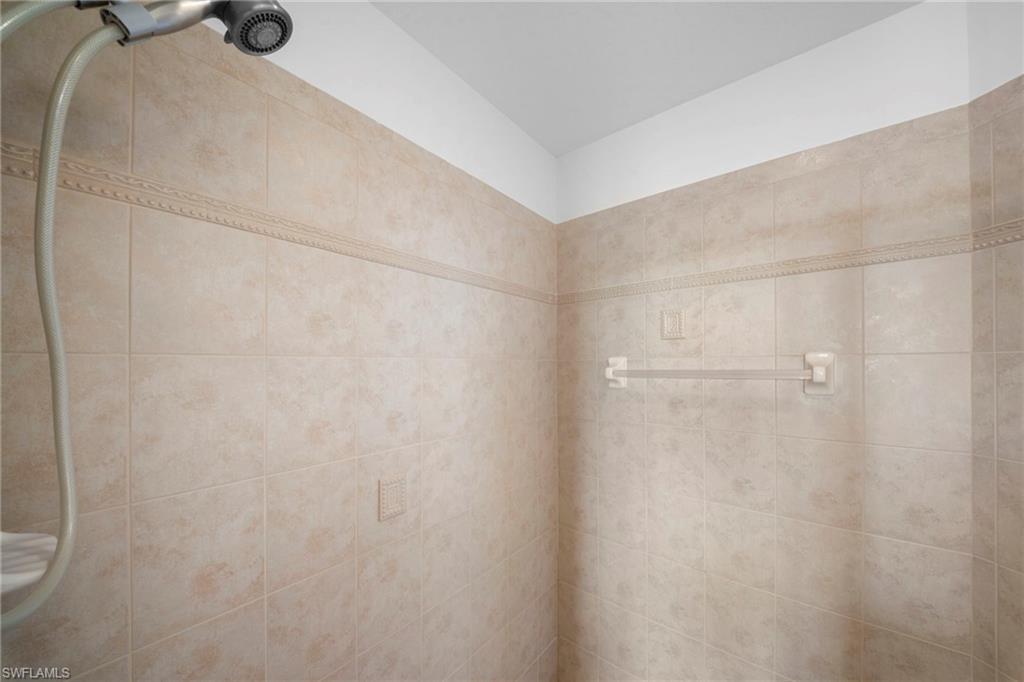 4206 Liron AVE 101 photo 20