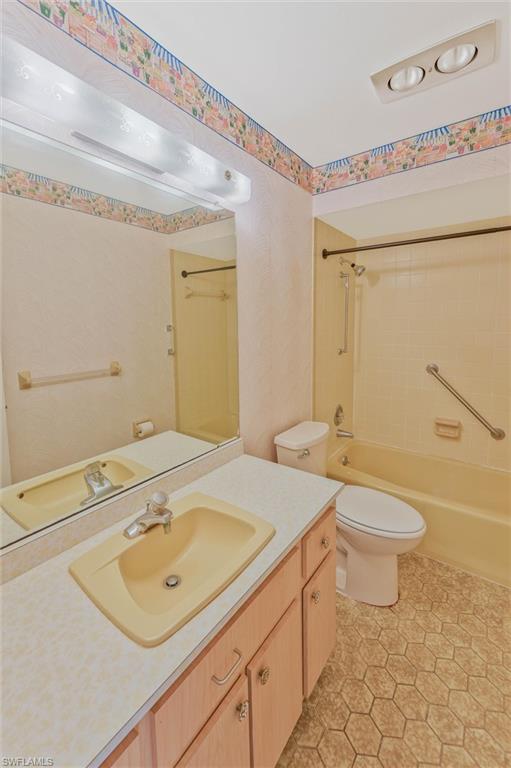 7008 Cedarhurst DR photo 25