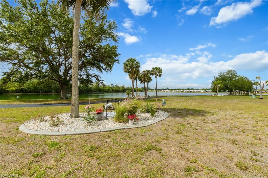 9749 Sugarberry WAY photo 24