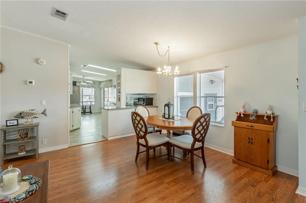 9749 Sugarberry WAY photo 10