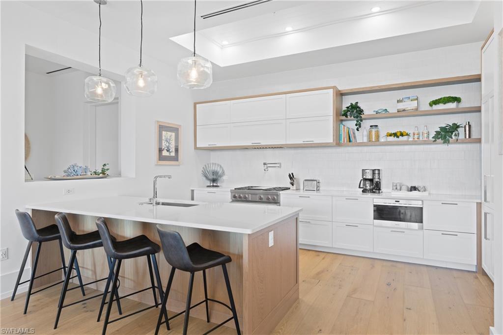 201 8th St S 310