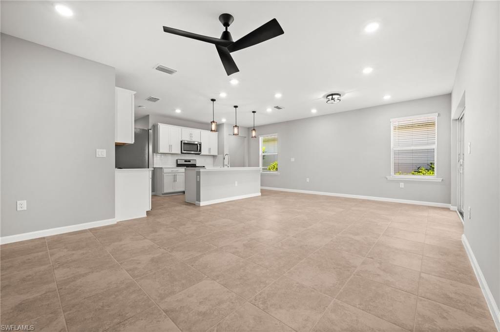 44201 Kelly DR photo 9