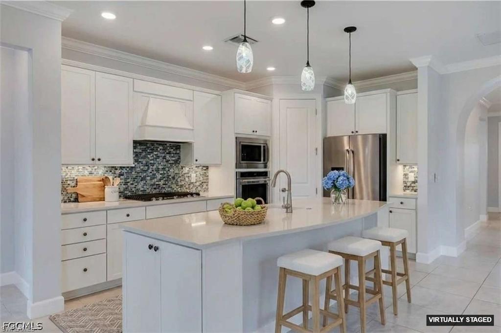 Custom Hood. Gas Stove. Walk in Pantry.
