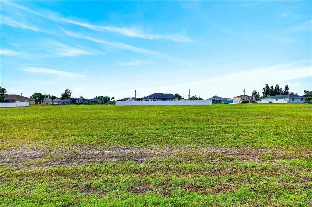 2806 Tropicana PKWY W photo 6
