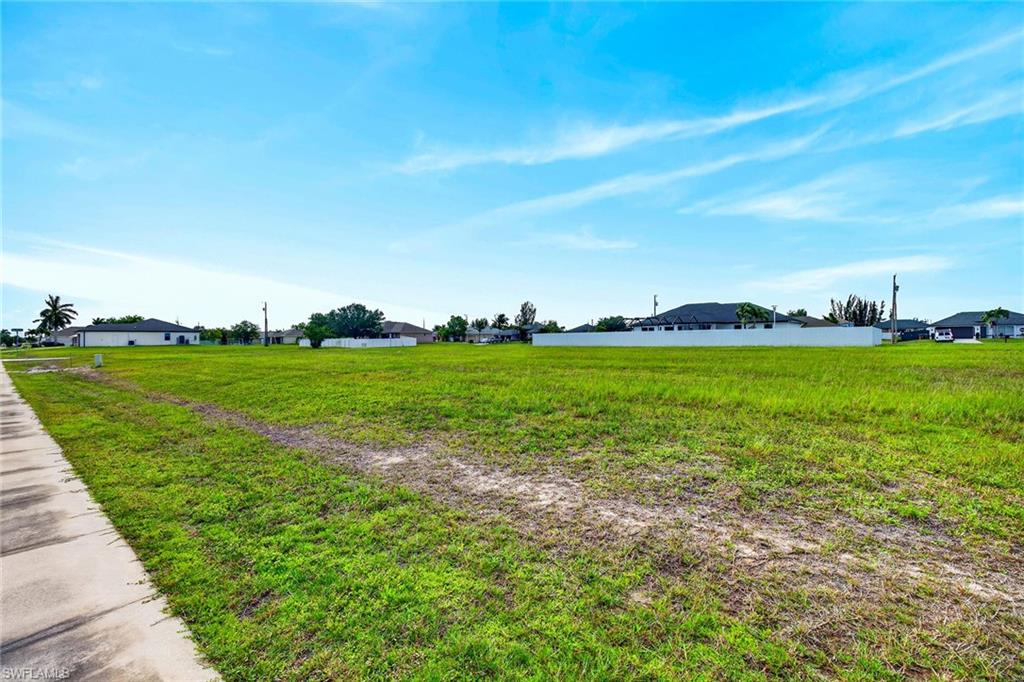 2806 Tropicana PKWY W photo 7