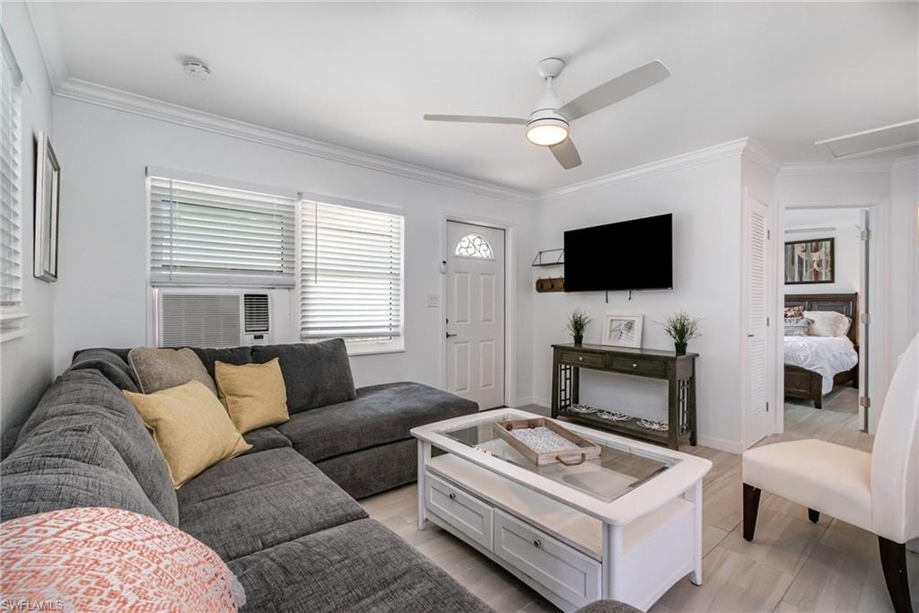 Living area also has   recessed lighting!