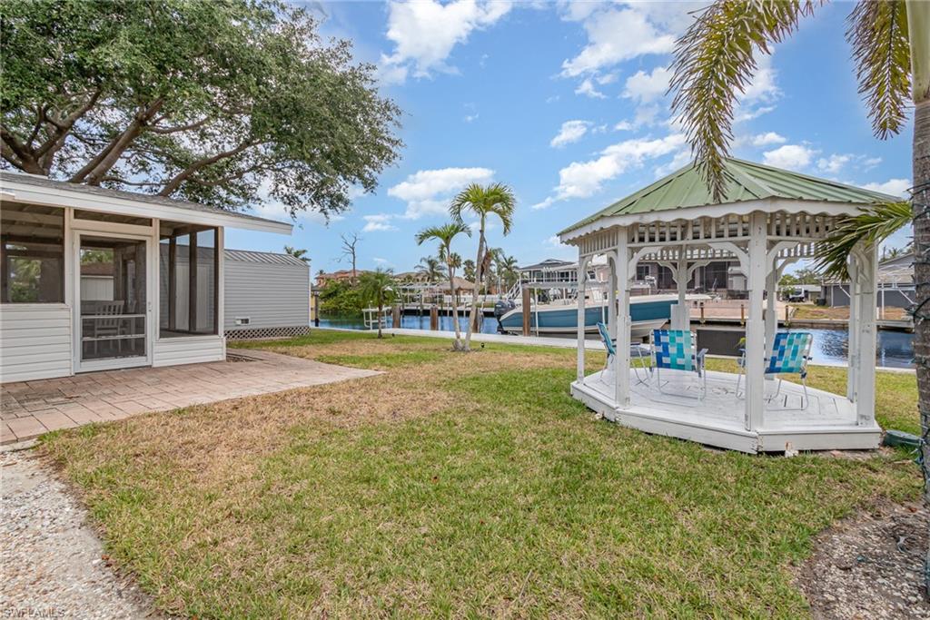 Have fun relaxing in the stylish wooden gazebo!