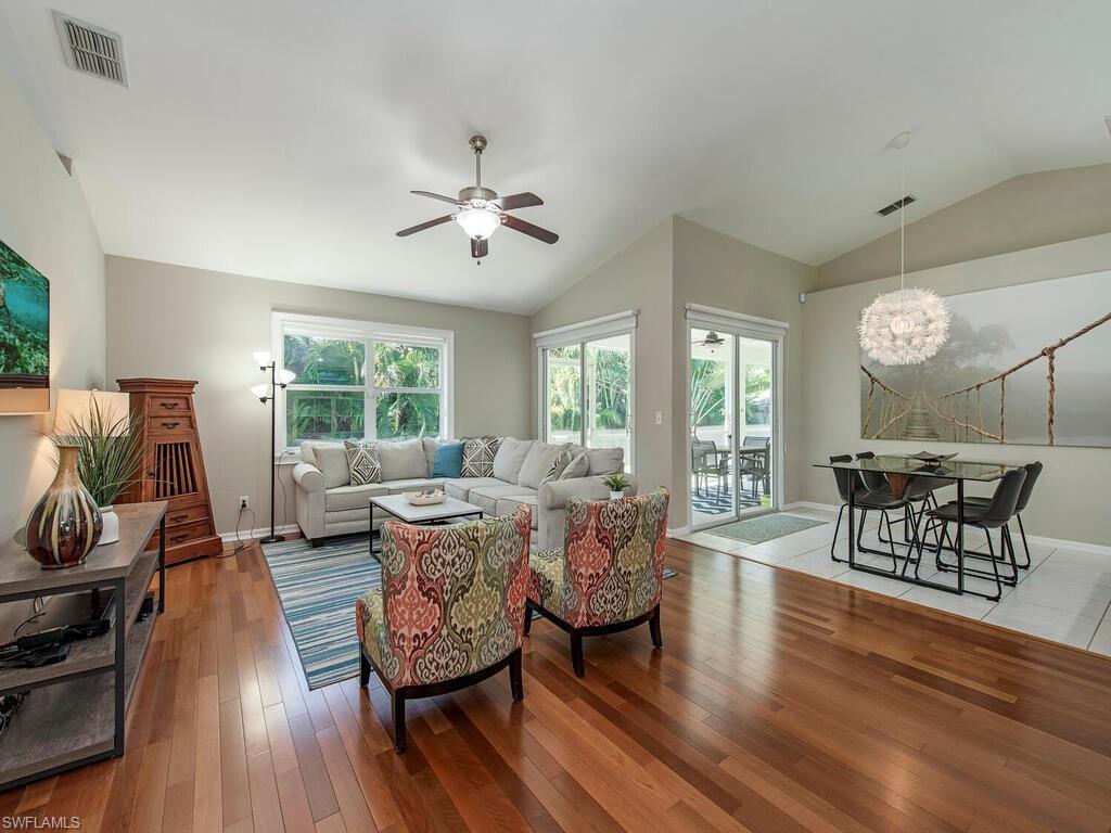 All hardwood and tile floors