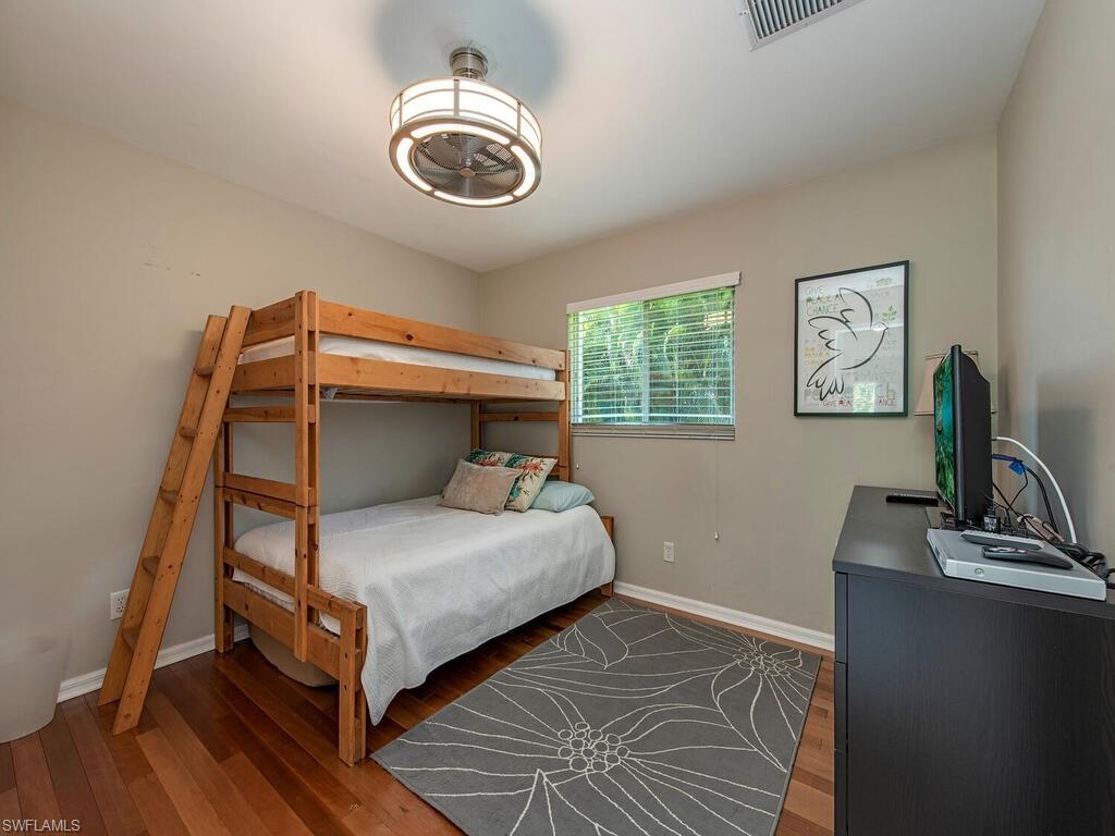 2nd Bedroom with Bunk Beds