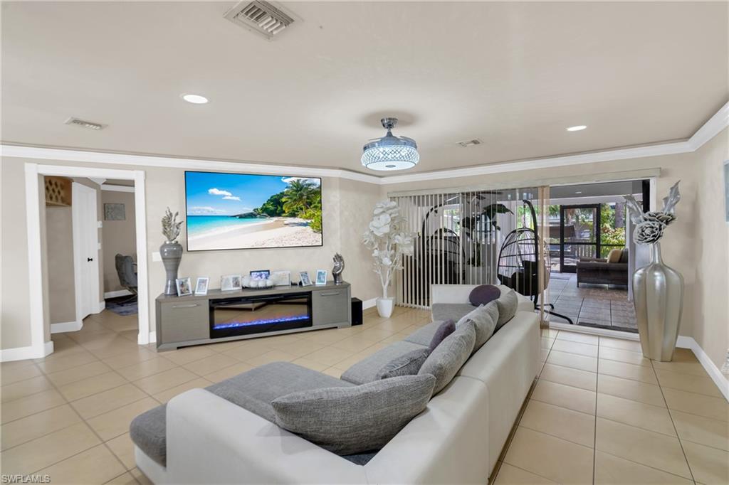 4587 25th CT SW photo 8