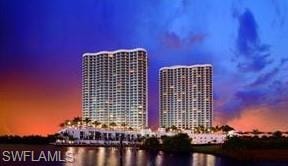 3000 Oasis Grand BLVD 401 photo 32