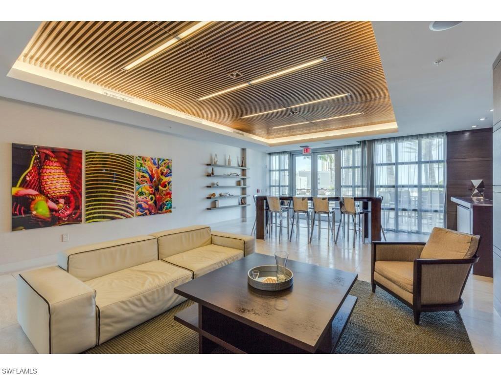 3000 Oasis Grand BLVD 401 photo 25