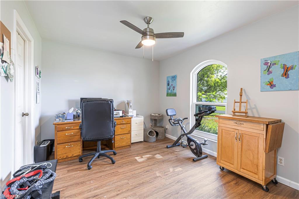 4140 8th CT photo 17