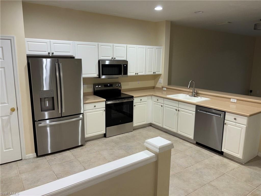 8271 Village Edge CIR 5