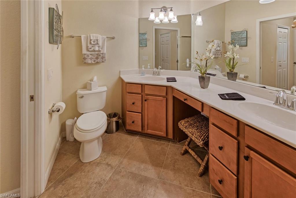9513 Avellino WAY 2024 photo 16