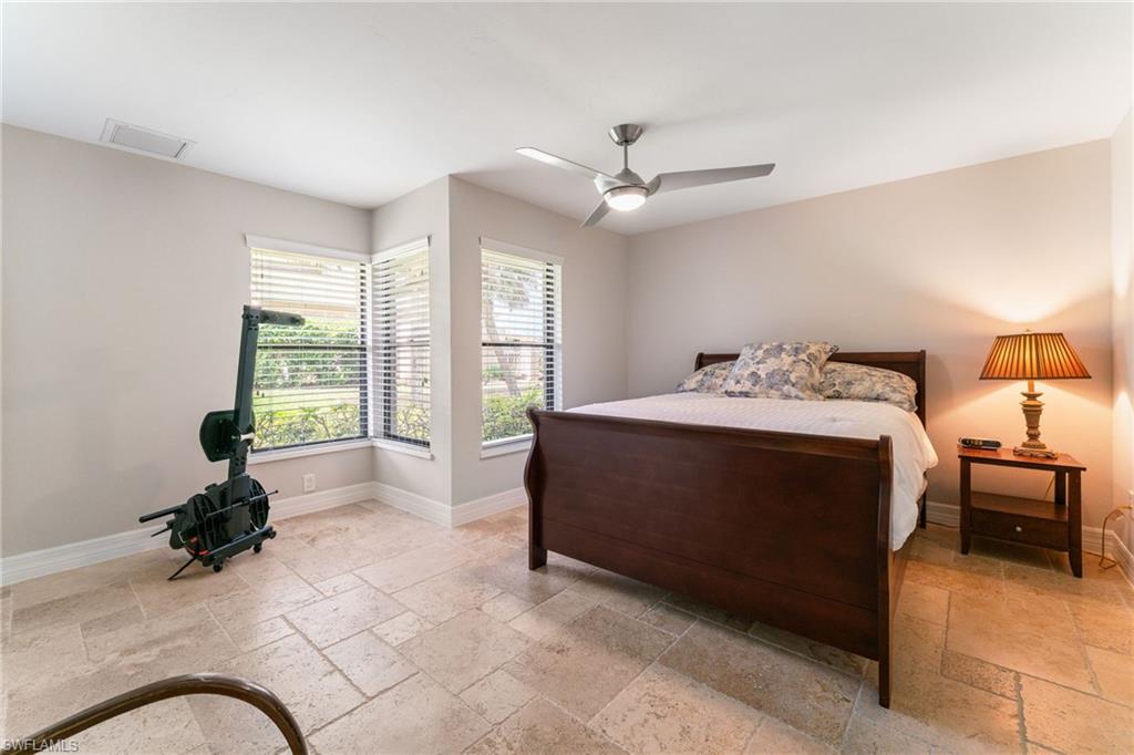 16986 Timberlakes DR photo 22