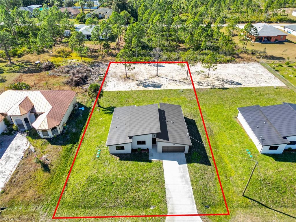 View of subject property featuring property parcel outlined