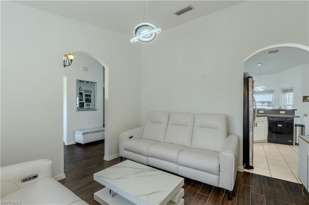 16 NW 18th AVE