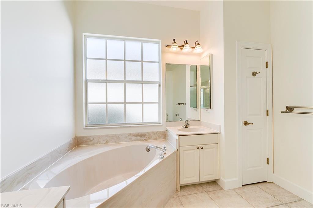 Primary bath with linen closet