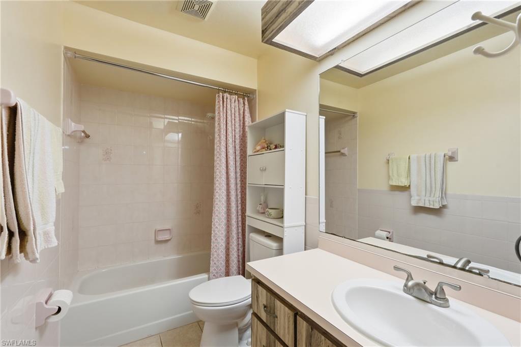 2501 SW 52nd TER photo 27