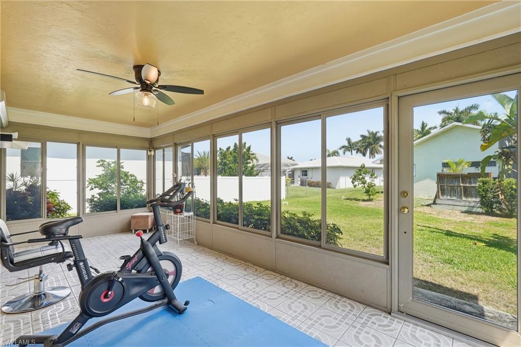 2501 SW 52nd TER photo 32