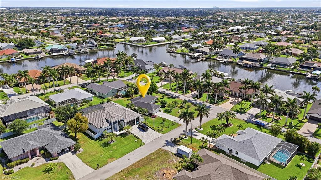 2501 SW 52nd TER